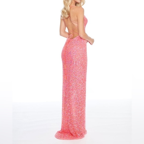 Lauren Ashley Mother’s Spring 2022 Prom Dress - Picture 2 of 12